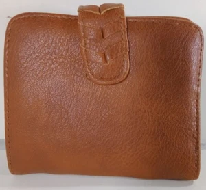 Time And Tru Damen zweifach faltbare Geldbörse 6 Kartenfächer Ausweis Betrachter und Schließfach NEU - Bild 1 von 4