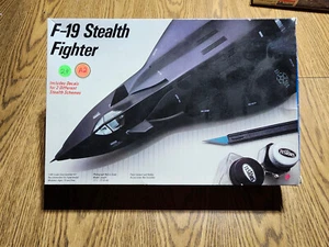 1986 Testors F-19 STEALTH FIGHTER 1:48 Jet Plane Model Open Box , Sealed parts - Picture 1 of 2