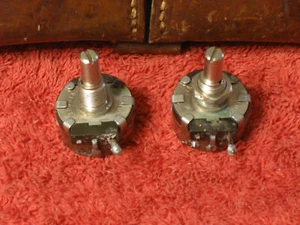 2 Vintage 1950's 1960's Clarostat Potentiometers Pots Guitar Amp Amplifier - Picture 1 of 6