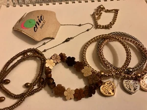 vintage estate lot of bracelets, heart charm, wood heart - Picture 1 of 4