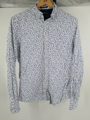 Camisa Cactus Para Hombre Talla Mediana Calce Ajustado Abotonada Manga Larga Blanca Floral Foto 1 de 4