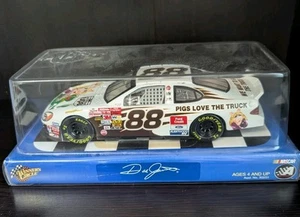 DALE JARRETT #88 Ford Taurus 2002 The Muppets 25 Years Action 1:24 Diecast Car - Picture 1 of 5