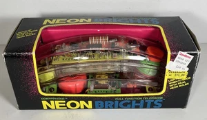 Teléfono De Colección Años 80 Conair Neón Brillos Transparente Teléfono SW205 Retro Con Caja - Imagen 1 de 24