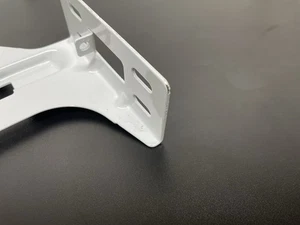 WR72X10300 GE Bracket Lower OEM - NEW IN OPEN BOX 2RC4B1 - Picture 1 of 8