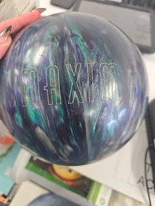 Vintage Ebonite Maxim 10 Pound Bowling Ball Made in the USA - Picture 1 of 5
