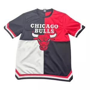 Unk NBA Chicago Bulls Jersey Style Warm Up Shirt Mens Medium Red Black White - Picture 1 of 12