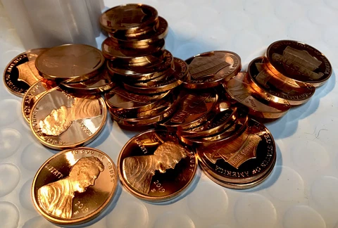 2019 S Lincoln Cent / Deep Cameo Proof Coins PRISTINE COND - 1 Roll 50  Coins Cover