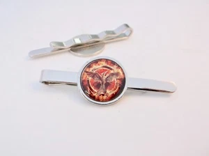 MOCKINGBIRD MOCKINGJAY TIE SLIDE GRIP PIN BAR BADGE CLASP GIFT - Picture 1 of 1