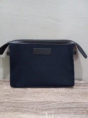 GIORGIO ARMANI FRAGANCIAS AZUL BOLSO TAMAÑO VIAJE HOMBRE ELEGANTE BOLSA PLANA NUEVO 9"X6" Foto 1 de 4