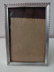 Silver Rectangle Photo Frame For 4x6 Inch Photo - Picture 1 of 7