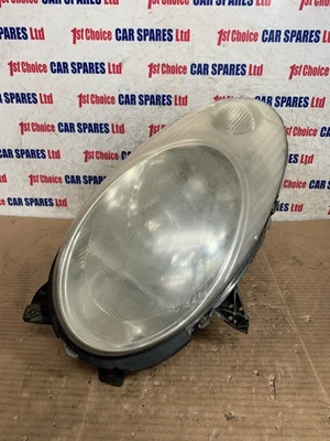 NISSAN MICRA MK3 K12 2003 LADO DEL PASAJERO CROMO INSERCIÓN LUZ HALÓGENA LÁMPARA DE CABEZA Foto 1 de 4