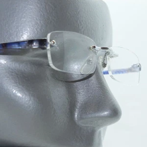 Gafas de lectura Big City de bajo perfil Electro Tech azul rojo sin marco +1,75 - Imagen 1 de 4