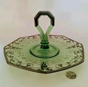 Green Glass Silver Overlay Etched Tidbit Tray Dessert Cookie Handled Platter WOW - Picture 1 of 6