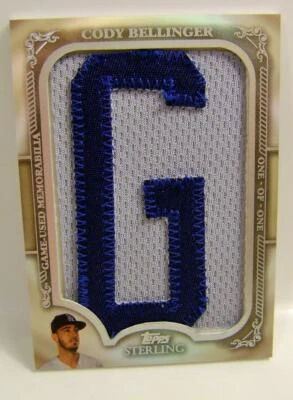 CODY BELLINGER G PATCH GAME USED 1/1 ONE OF ONE TOPPS STERLING 2020 - Image 1 of 3