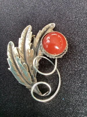 Broche prendedor vintage de plata de ley plumas con cornalina 6,4 g J60 Foto 1 de 4