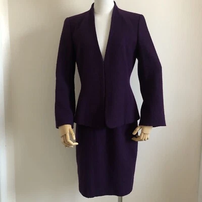 TRAJE FALDA ESCADA Foto 1 de 4