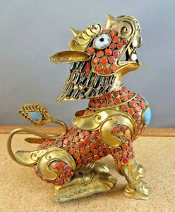 Antigua estatuilla botella de tabaco Foo Dog de latón con joyas turquesa coral ónix negro - Imagen 1 de 12