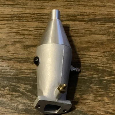 Silenciador de escape de motor Taipan Nitro, ¿se adapta al modelo Gold Head 2.5 o 1.5? Foto 1 de 4