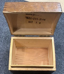 Vintage Künstler Holzprodukte Schwalbenschwanz Holz Schmuck Andenken Box Ahorn Finish - Bild 1 von 14