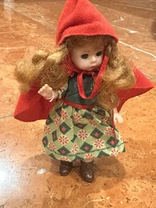 Madame Alexander Rotkäppchen 5" Puppe 2001 McDonalds Happy Meal Spielzeug EU - Bild 1 von 7
