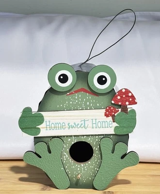 Hanging “Frog Home Sweet Home” Birdhouse Rustic Farmhouse Decor Tin & Wood - Image 1 of 4
