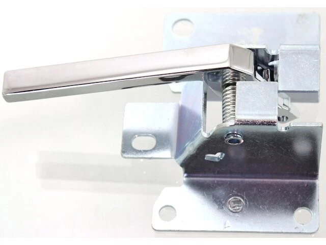 23NX99N Front Left Interior Door Handle Fits 1982-1986 GMC K1500 Suburban - Image 1 of 1