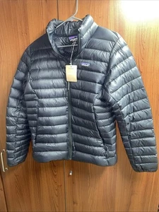 Men’s Patagonia Down Sweater Size S 84675 BRAND NEW - Picture 1 of 5