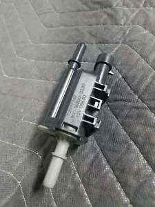 EVAP EMISSION VAPOR CANISTER PURGE VALVE SOLENOID 12606684 12597341 12570469 - Picture 1 of 3