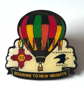 VINTAGE '93 SOARING TO NEW HEIGHTS ALBUQUERQUE DISTRICT HOT AIR BALLOON PIN - Picture 1 of 3