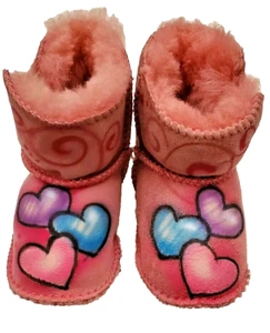 Botas Penélope Wildberry Piel de Oveja Niña INFANTE Talla M Rosa Corazones Día de San Valentín - Imagen 1 de 14