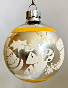 MCM Christmas Ornament Shiny Brite Silver Glass Stenciled White Bells Tree '50s - Picture 1 of 7