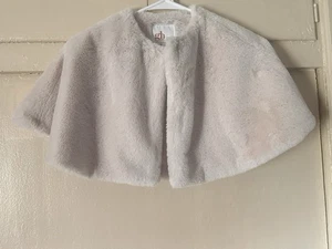 GB Girls Ivory Colored Shrug Size S/M. Hook Closure Great Condition - Picture 1 of 4