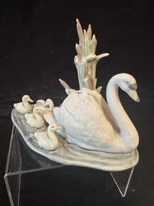 Lladro Follow Me Swimming Swans Figurine No. 5722 Retired 1989 Made In Spain - Picture 1 of 5