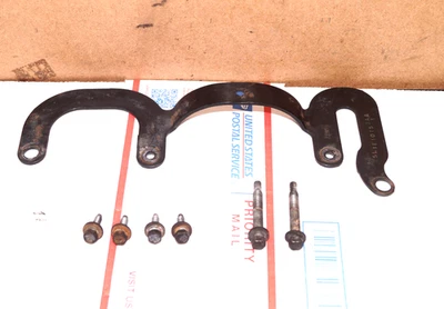 08-10 Ford F-250 F-350 6.8L V10 3V SOHC ALTERNATOR MOUNTING BRACKET W/BOLTS OEM - Image 1 of 4