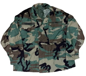 Vintage US Army Field Jacket Woodland Camo Cold Weather Coat Size Medium X-Short - Bild 1 von 7
