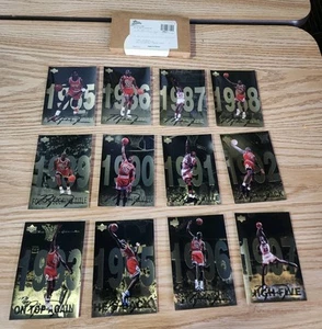 Upper Deck Michael Jordan 1998 set completo di 12 carte GOLD JUMBO con scatola - Foto 1 di 2