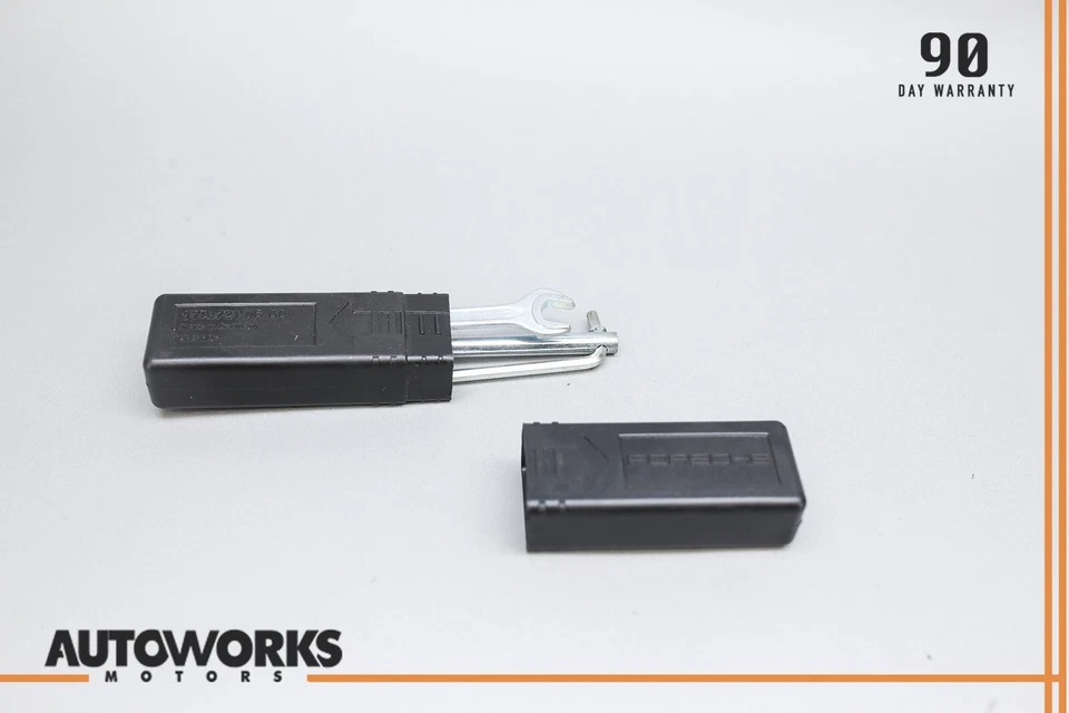 Kit de ferramentas de pneu sobressalente de emergência 10-16 Porsche Panamera Hybrid S fabricante de equipamento original - Imagem 1 de 4