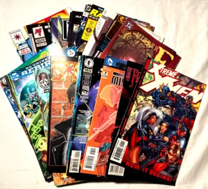 30 Comic Books Lot - Marvel DC Indie - Picture 1 of 3