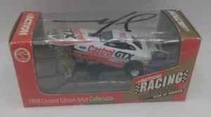 Action Racing 1:64 Signed John Force 1998 Mustang Castrol Funny Car 1 of 2,500 - Bild 1 von 5