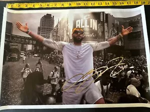 LeBron JAMES Canvas Poster Near MINT Never Displayed 18 Inch - Picture 1 of 1