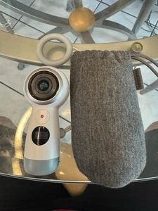 Cámara VR esférica Samsung Gear 360 4K blanca SM-R210 con cubierta - FUNCIONA - Imagen 1 de 9