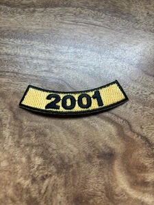 Giacca cappello vintage 2001 SHOULDER TAB PATCH 3” anno ferro su borsa nero giallo arco - Foto 1 di 3