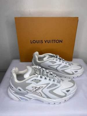 Zapatillas deportivas informales Louis Vuitton para hombre blancas talla 8 para corredor tácticas con cordones Foto 1 de 4