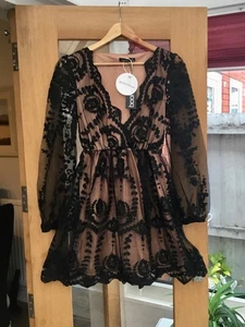 BOOHOO Boutique Black & Nude Plunge Skater Occasions Dress New With Tags Size 12 - Picture 1 of 9