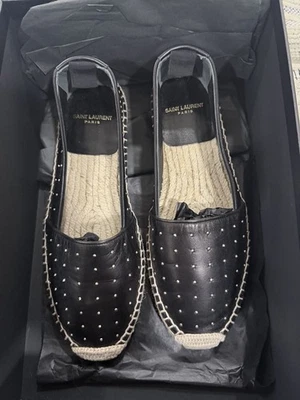 Alpargatas planas 100 % auténticas Saint Laurent de lona negra con tachuelas talla 36 Foto 1 de 4