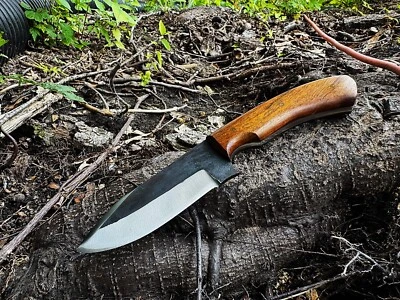 Cuchillo de caza de hoja fija forjado a mano hoja forjada mango rosa con estuche de cuero Foto 1 de 4