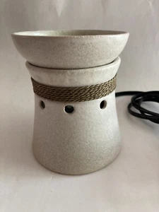 Scentsy Beige Medium Warmer With Nantucket Nautical Rope Design - Picture 1 of 4
