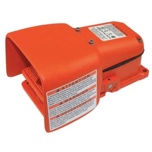 LINEMASTER 531-SWH FootSwtch, arancione, ghisa, SPDT, momentaneo 2W807 - Foto 1 di 2