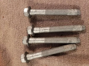 NEW NOS GENUINE GM CYLINDER HEAD BOLT 88891757 (B5) - Picture 1 of 2