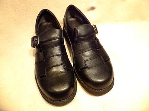 Propet Black Leather Side Buckle Sandals Women's Size 10M / Mens 8M NEVER WORN - Picture 1 of 7